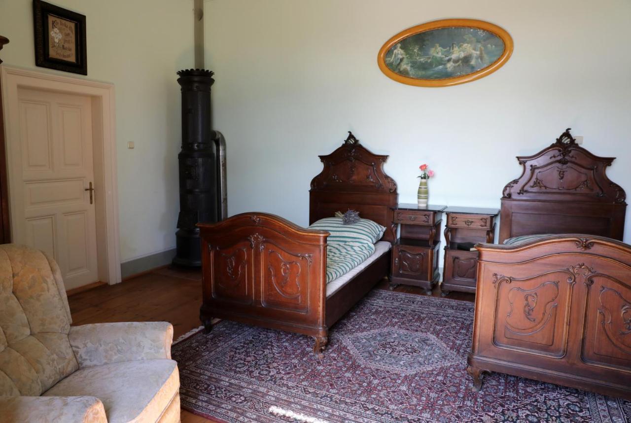 Historicke Apartmany Zelenohorska Posta Nepomuk Exterior foto
